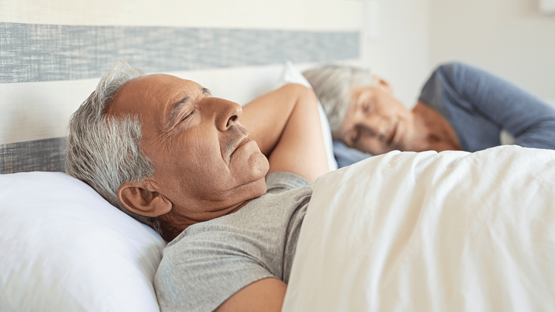 6 Tips for Choosing the Best Mattress for Senior Citizens